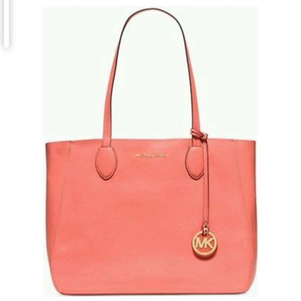 💯 AUTHENTIC REVERSIBLE CORAL AND GOLD TOTE!